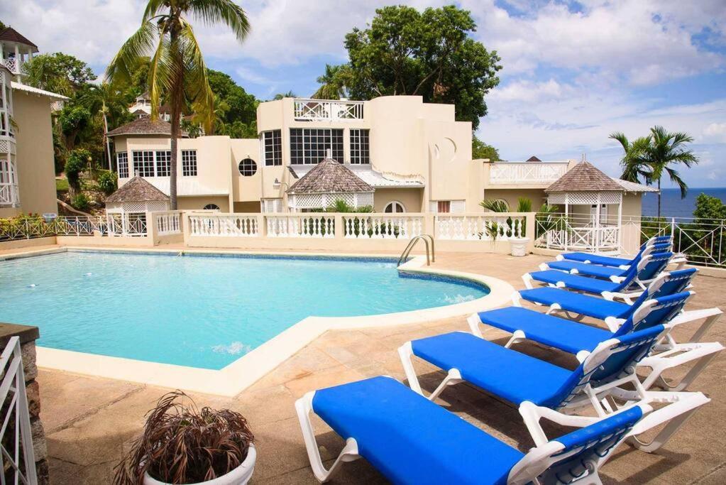 Czar'S Citadel-2 Bedroom Apt 23E At Columbus Heights Ocho Rios Exterior foto